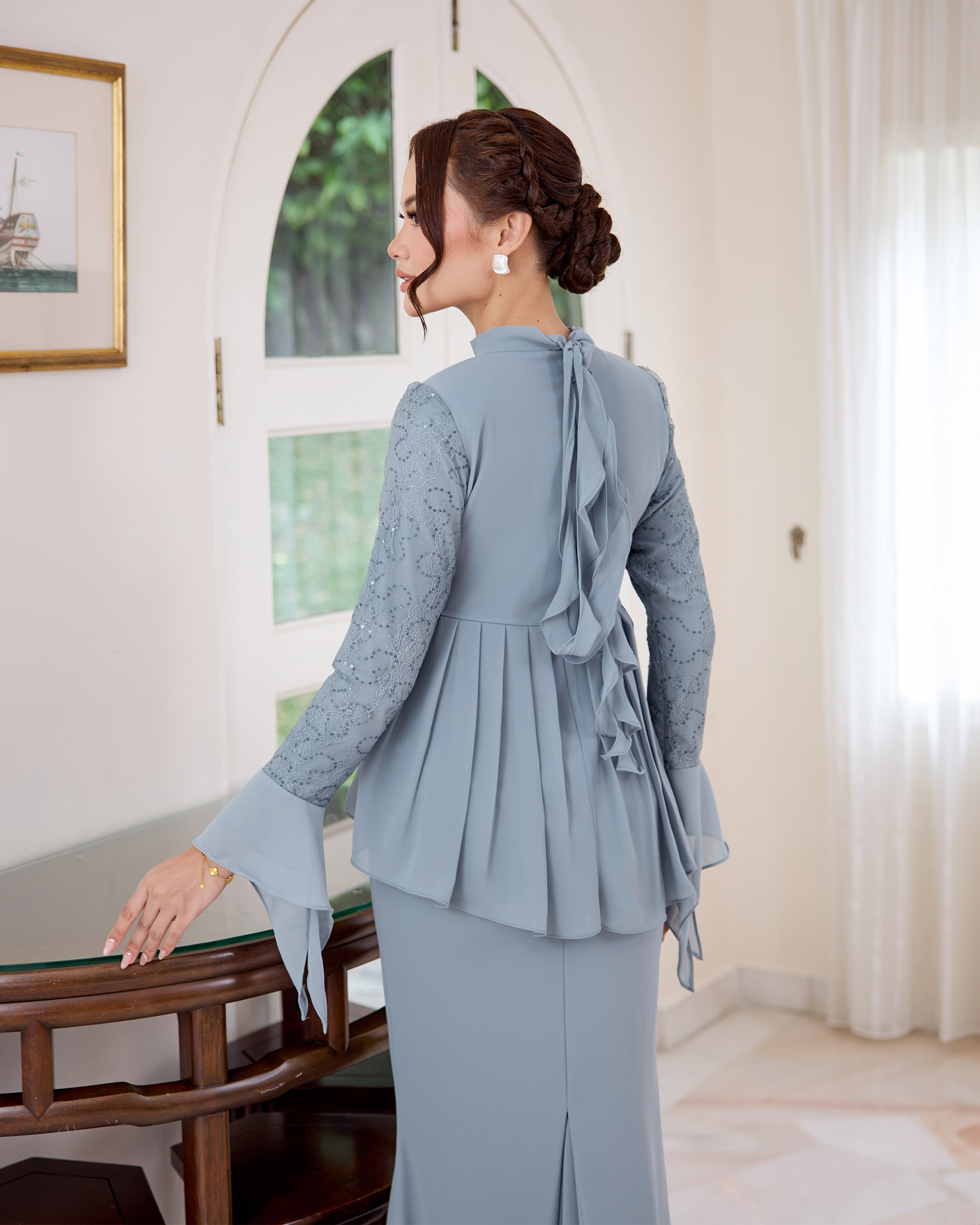 Catherine - Ash Blue