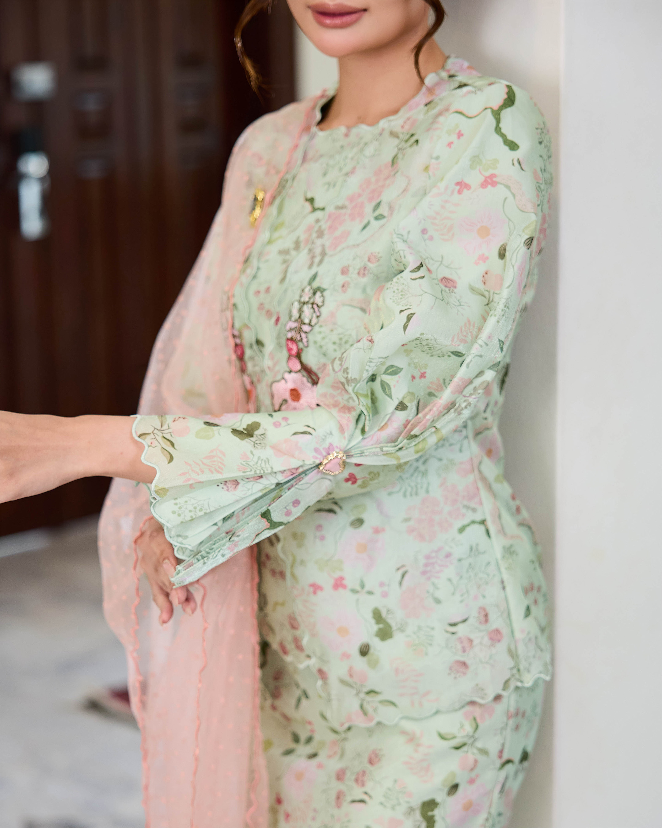 (PRE-ORDER) Maryna - Strawberry Matcha