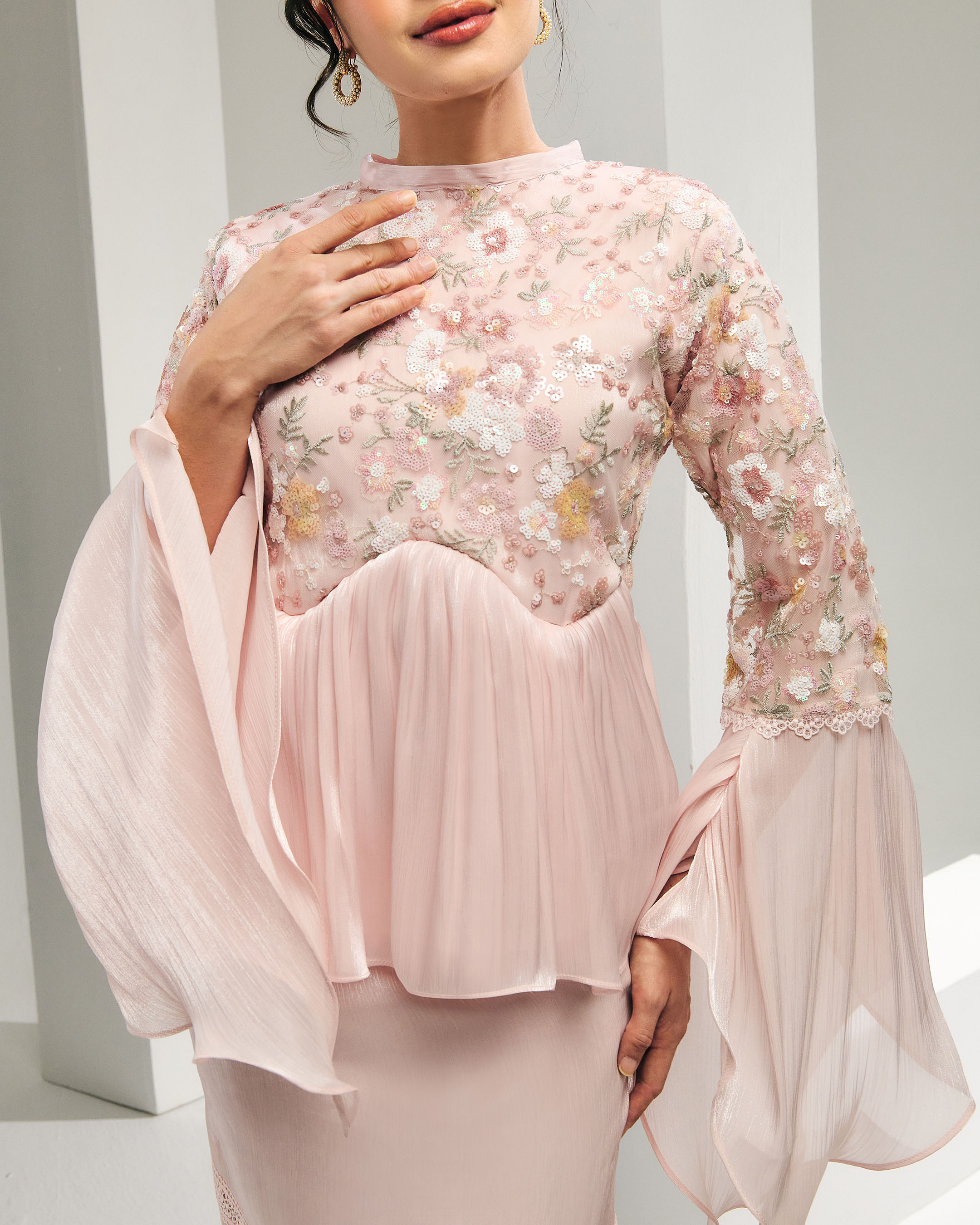 Noelle - Champagne Pink