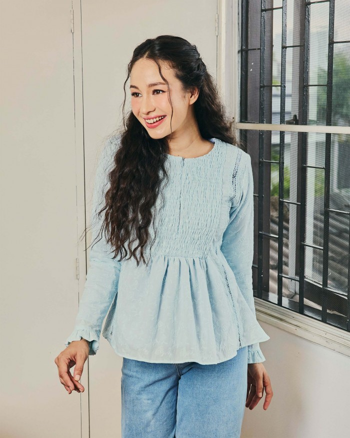 Delphine - Daisy Blue