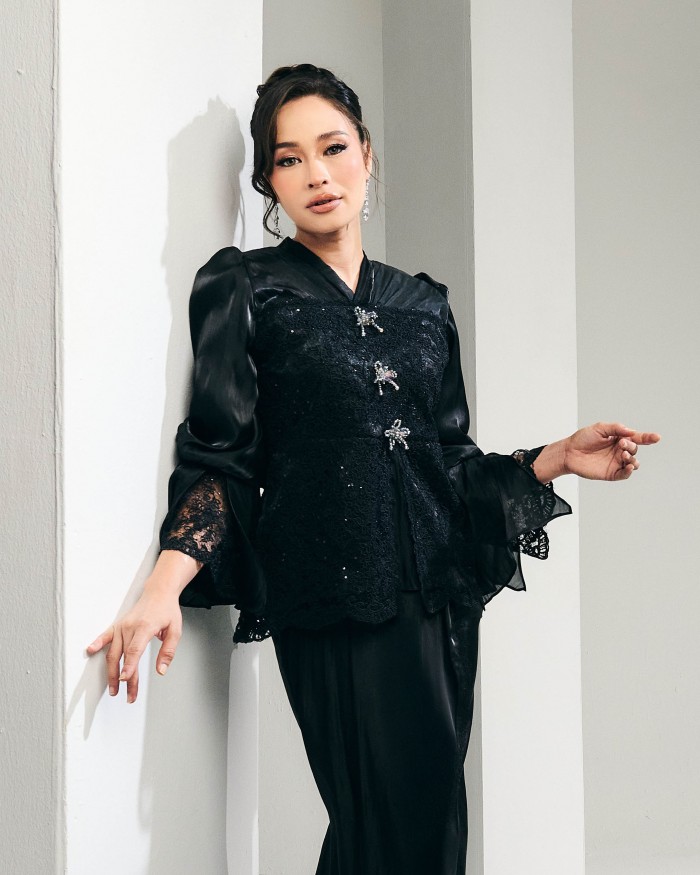 Carolyn - Onyx Black