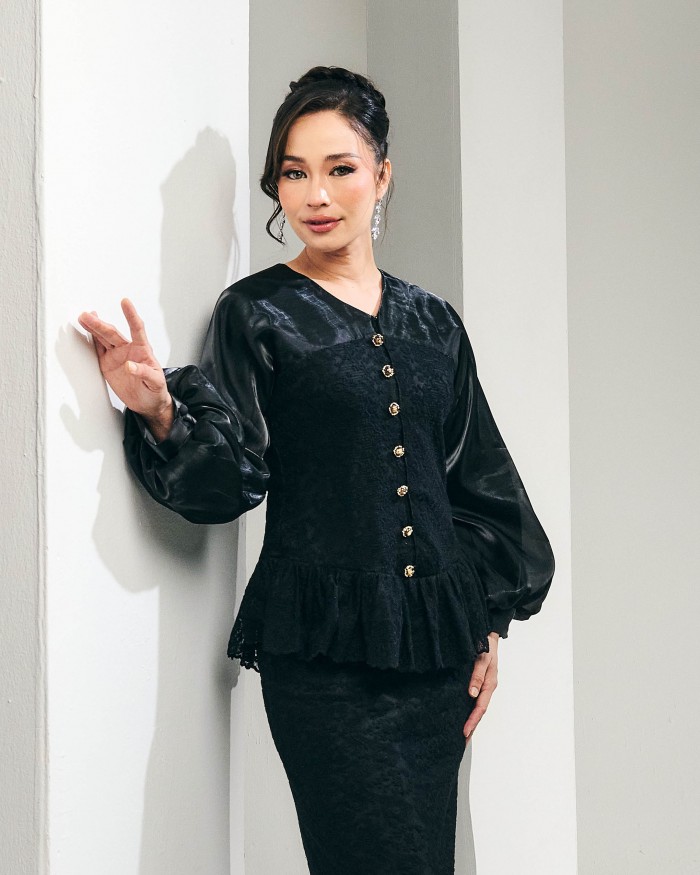 Anastasia - Shadow Black