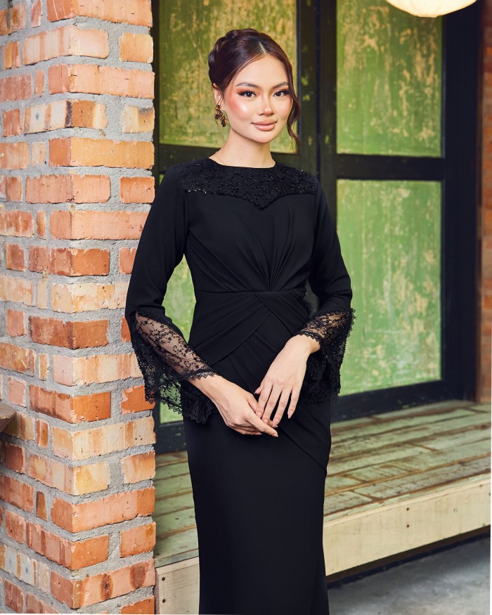 (PRE-ORDER) Pauline - Black