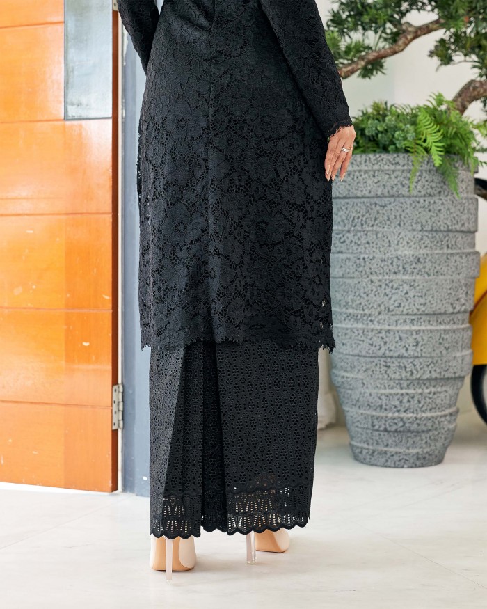 Jelitta - Black