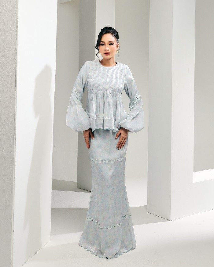 (PRE-ORDER) Ariel - Bluebell Mist