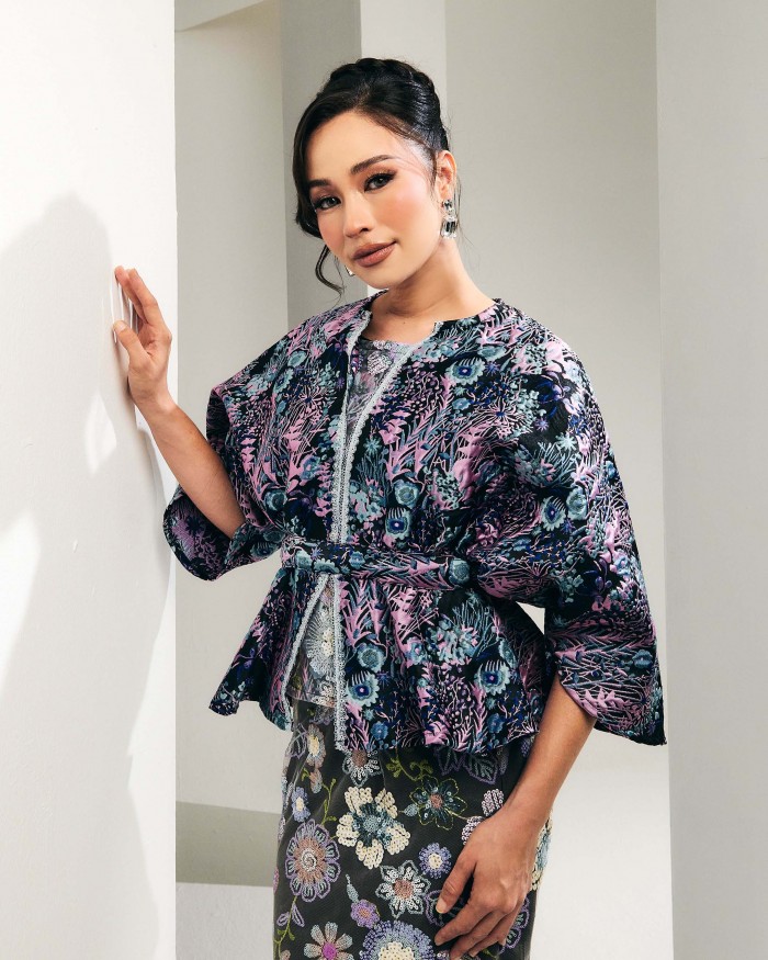 (PRE-ORDER) Theodora - Sky Black