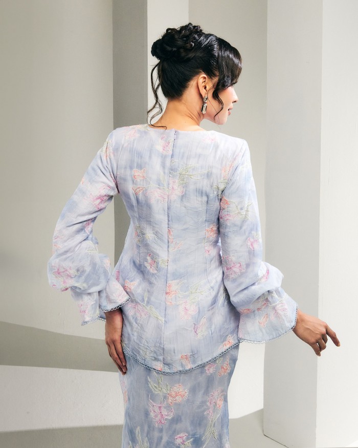 Julia - Periwinkle Garden