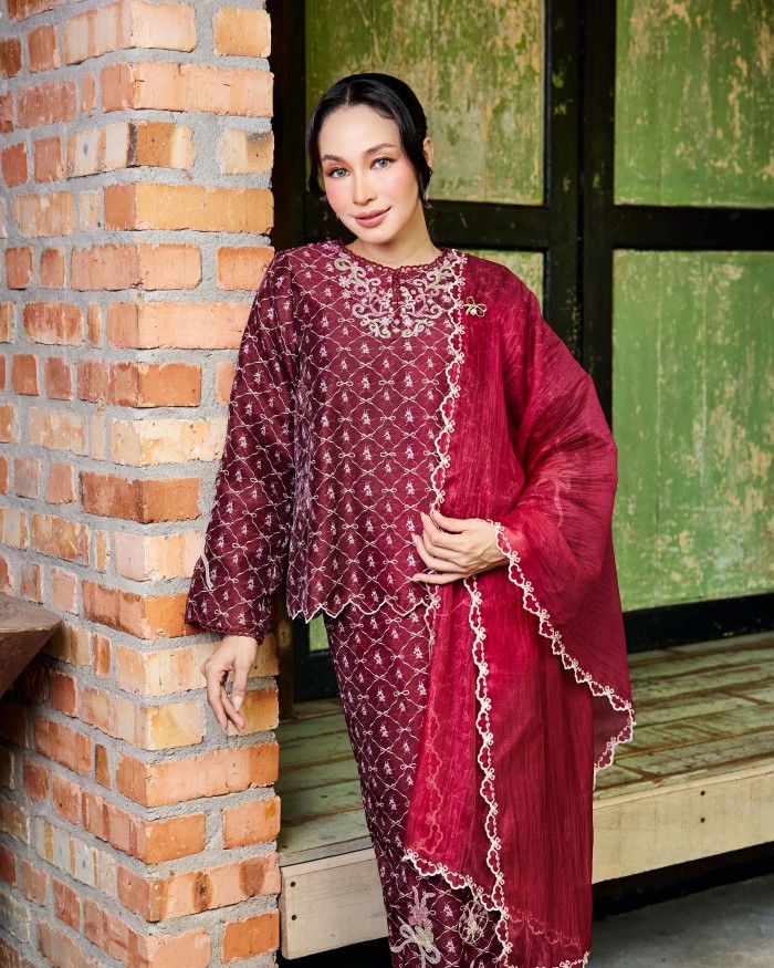 (PRE-ORDER) Adiratna - Burgundy Maroon