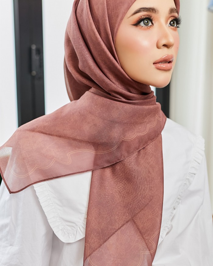 Cecila in Soft Brown