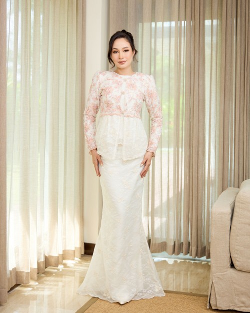 (PRE-ORDER) Kieya - White Peach