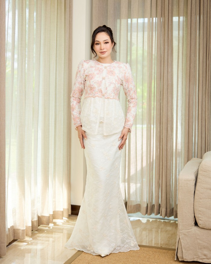 (PRE-ORDER) Kieya - White Peach