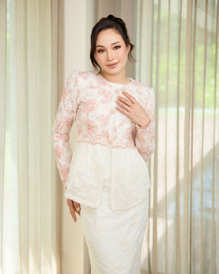 (PRE-ORDER) Kieya - White Peach