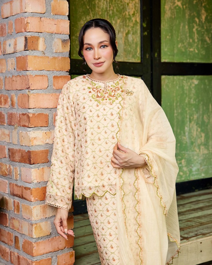 (PRE-ORDER) Adiratna - Ivory Garden