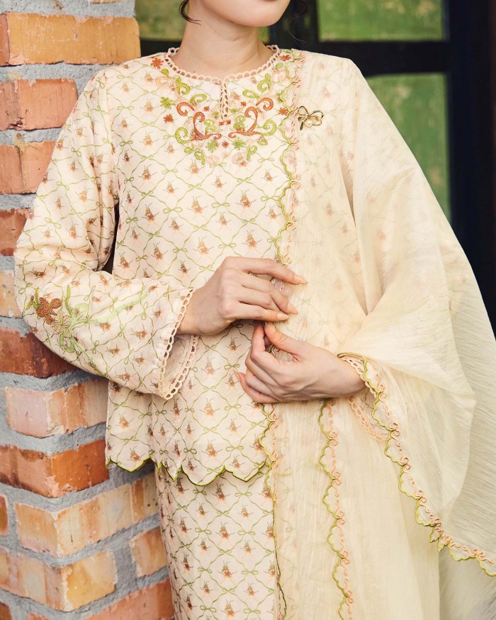 (PRE-ORDER) Adiratna - Ivory Garden