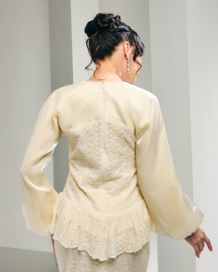 Anastasia - Ivory Lace