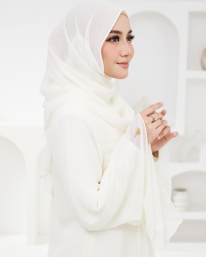 Larona Abaya - Daisy White