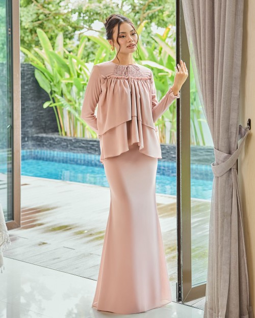 Darla - Vintage Peach