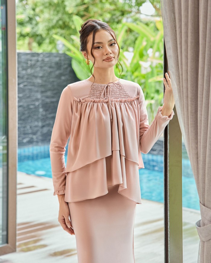 Darla - Vintage Peach