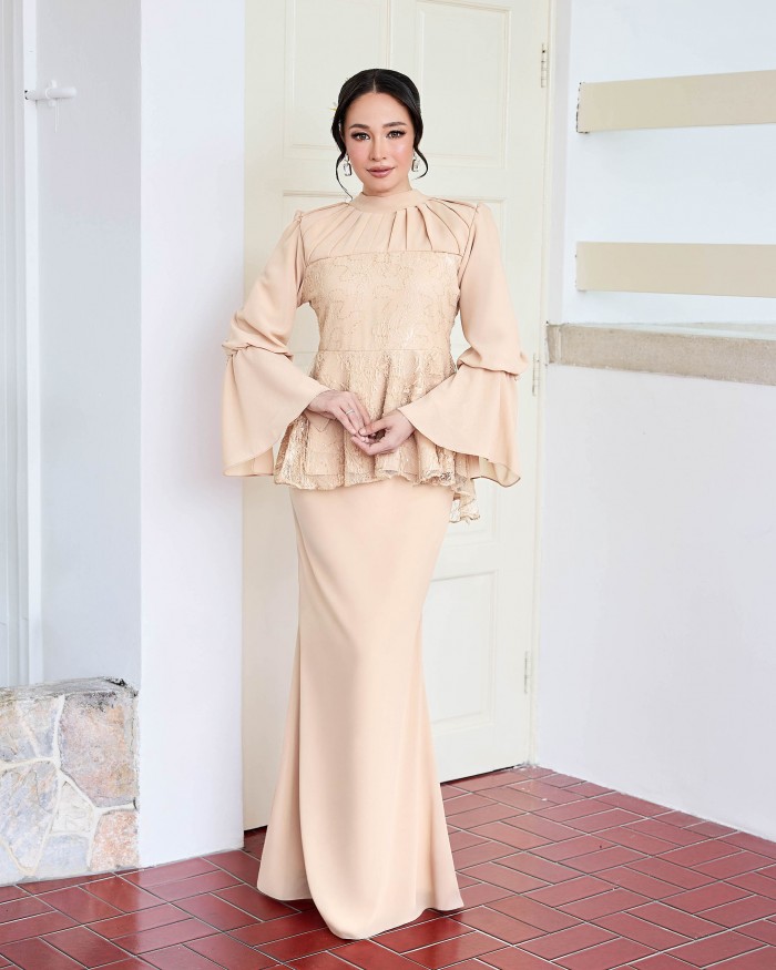 Adeline - Pastel Peach