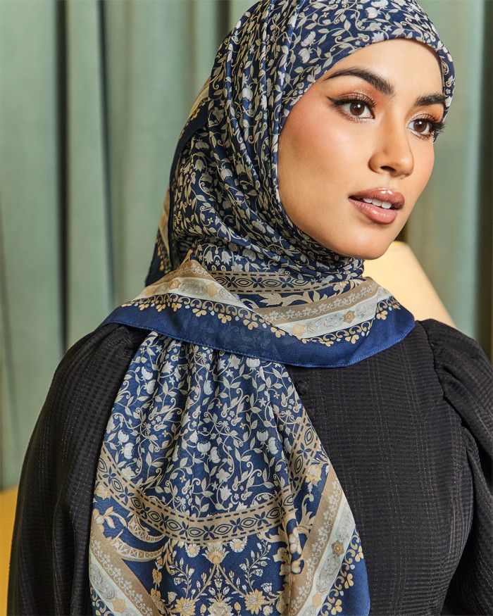 Latifa in Navy Blue