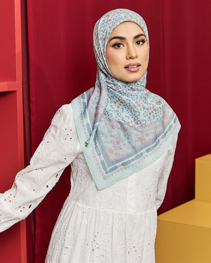 Latifa in Pastel Mint