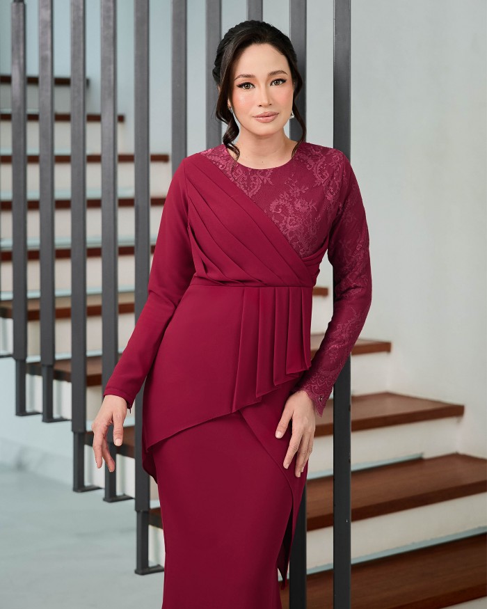 Fellina - Crimson Maroon