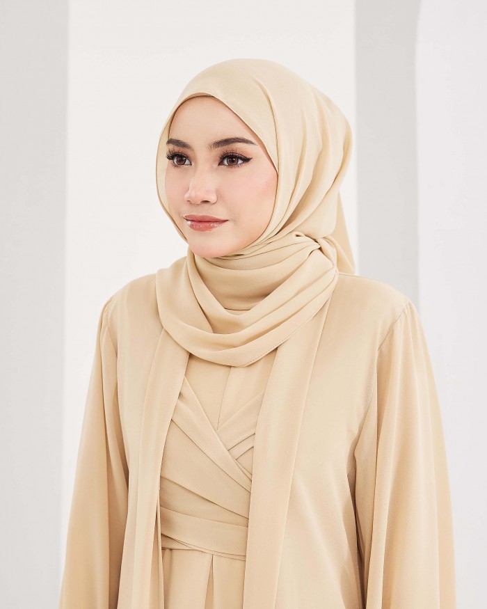 Larona Abaya - Nude