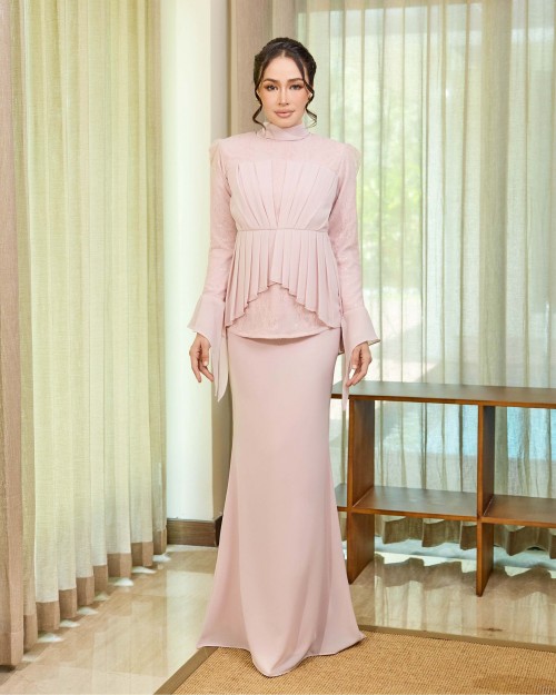 Catherine - Pastel Pink