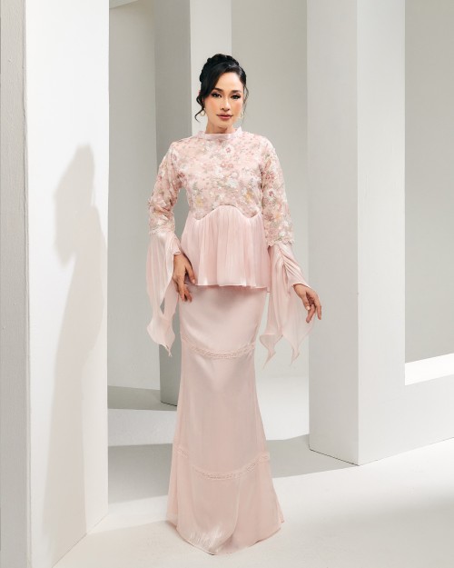 Noelle - Champagne Pink