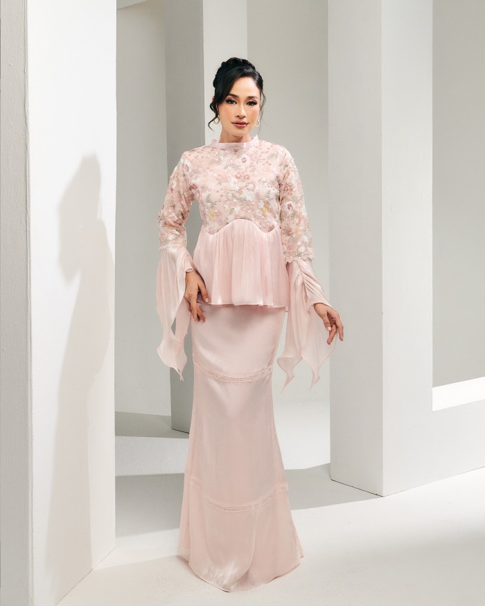 Noelle - Champagne Pink