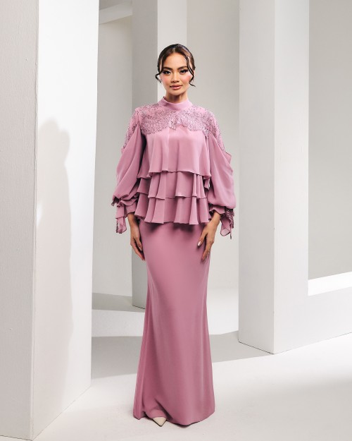 Phoebe - Rosy Thistle