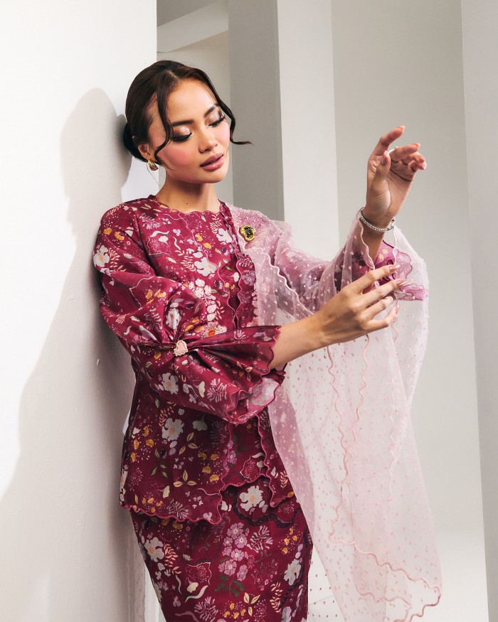 (PRE-ORDER) Maryna - Petal Magenta