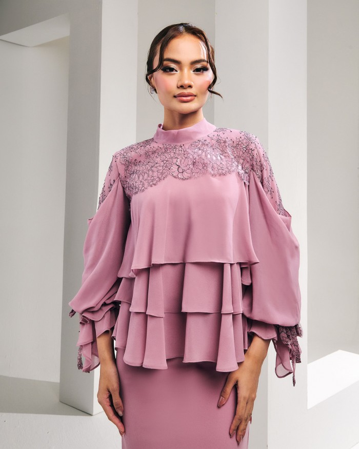 Phoebe - Rosy Thistle