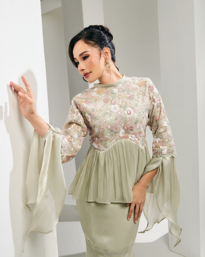 Noelle - Spring Sage