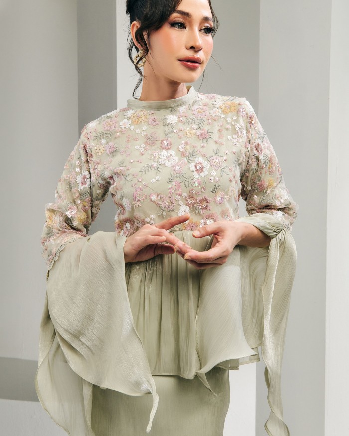 Noelle - Spring Sage