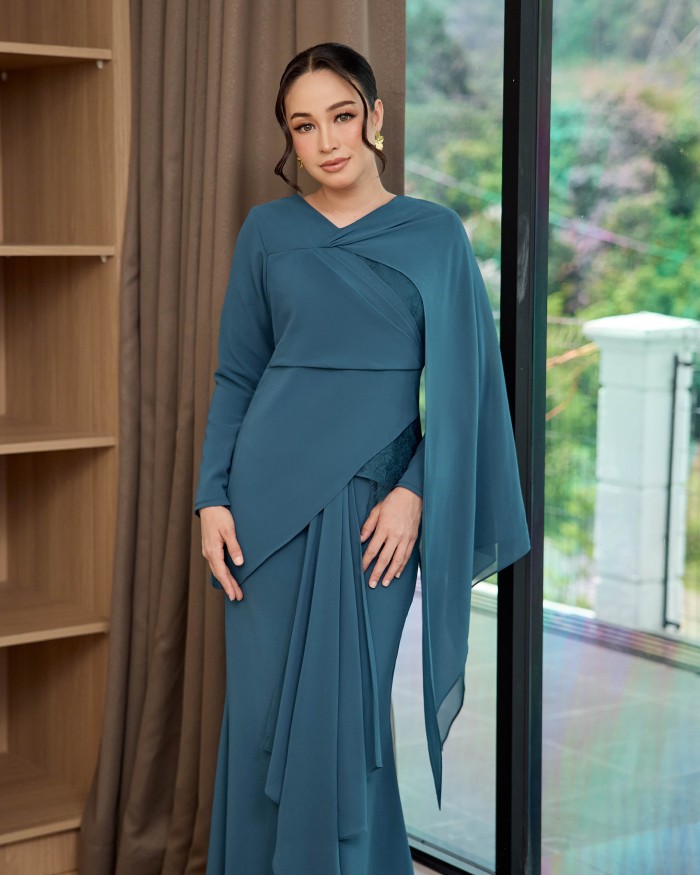 Cassandra - Midnight Teal