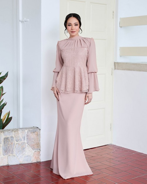 Adeline - Velvet Rose