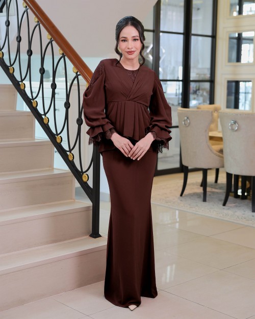 Thea - Chestnut Brown