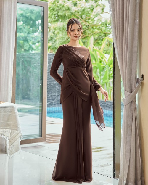 Dianna - Deep Brown