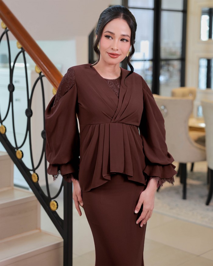 Thea - Chestnut Brown